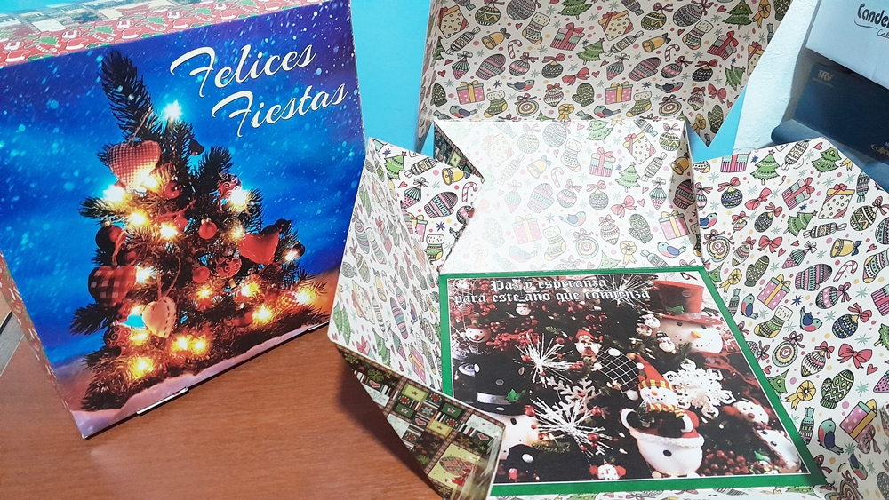 CAJA NAVIDAD 20X20X12