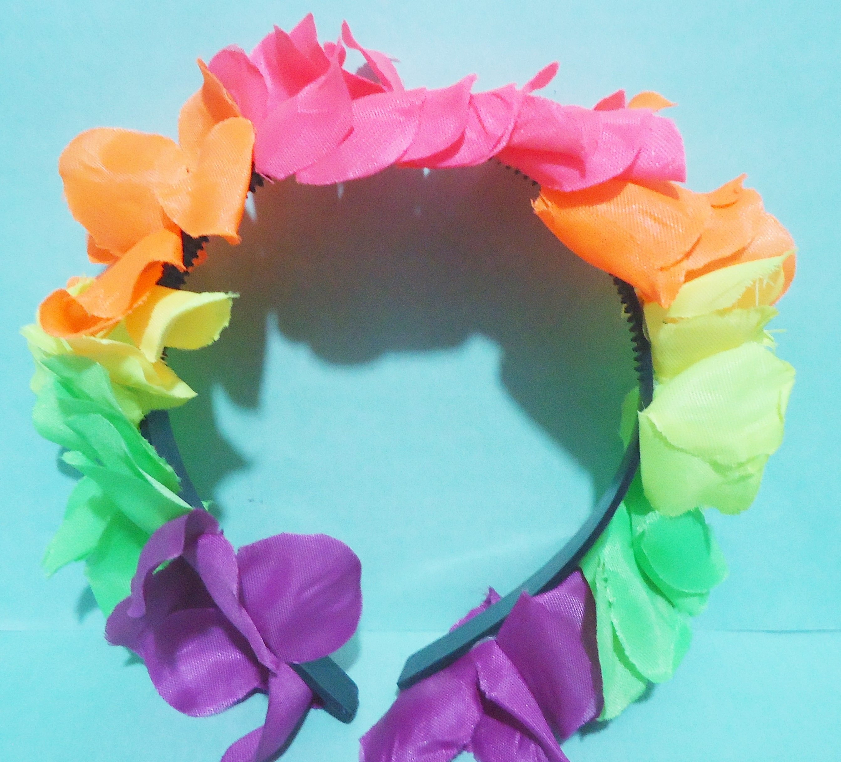 VINCHA FLORES DE TELA MULTICOLOR