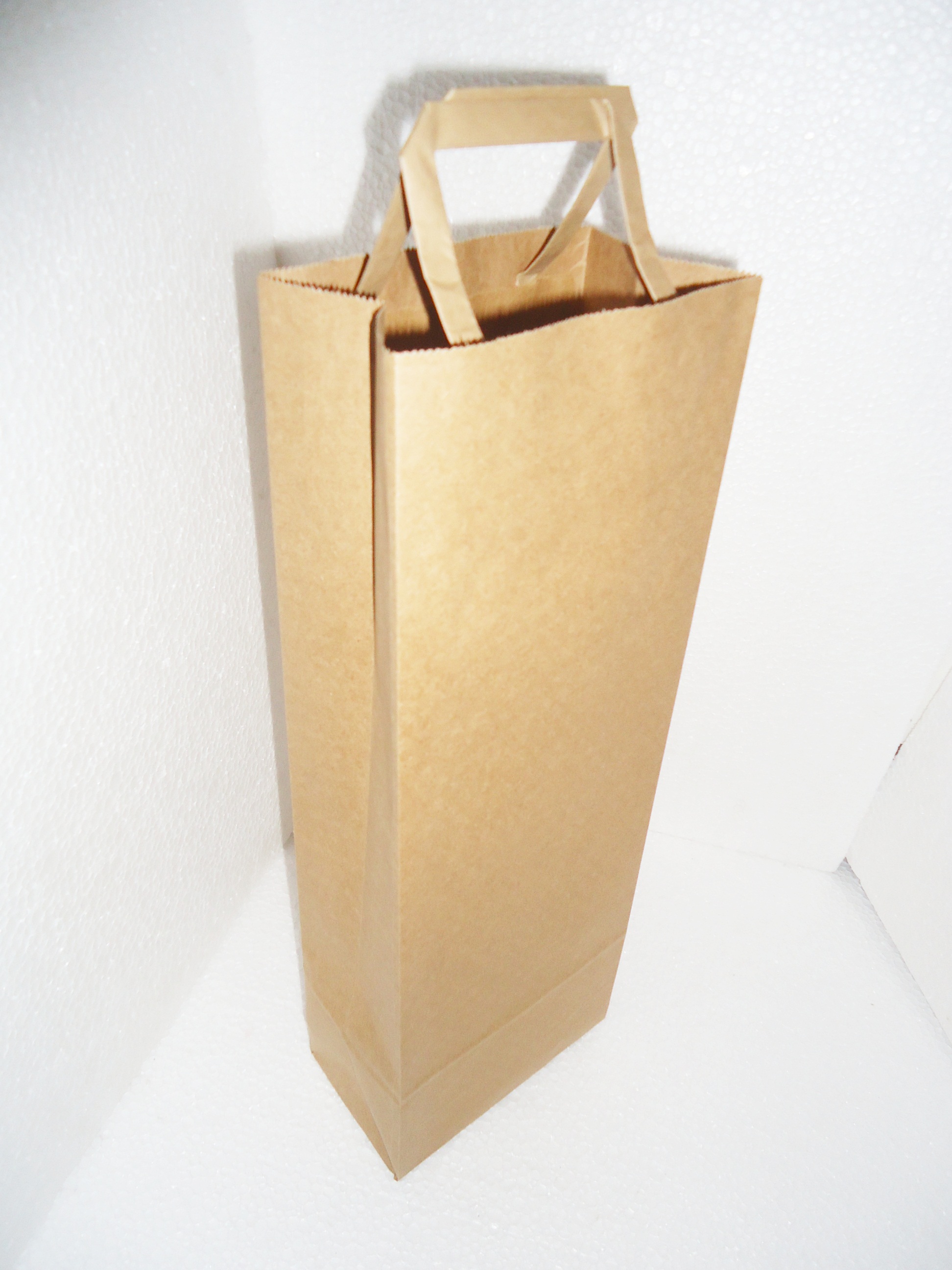 BOLSA KRAFT C/MANIJA P/BOTELLA 12x09X37