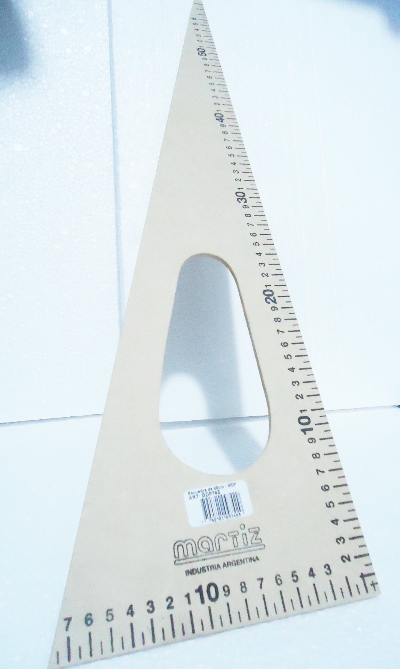 ESCUADRA PARA CORTE Y PIZARRON 60CM